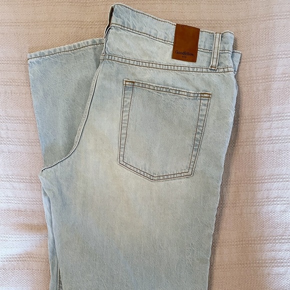 *LIKE NEW* GoodFellow Light Wash Slim Jeans - Picture 4 of 5